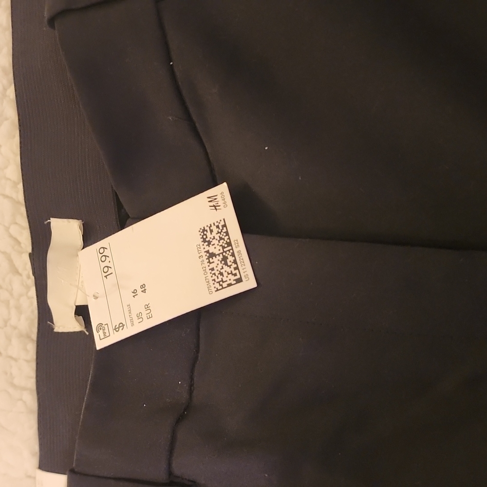 Pants - Picture 2 of 6